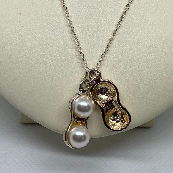 Peas in a Pod Necklace 925 Sterling Silver - Picture 1 of 6